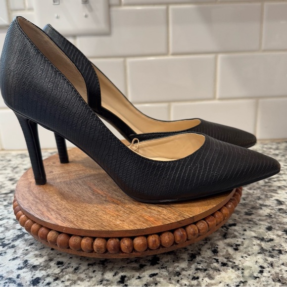 NWOB Nine West Women’s Black Textured D’Orsay Pumps Size 8 - Picture 2 of 9
